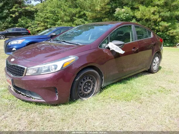3KPFL4A78JE248722 2018 KIA FORTE - Image 2