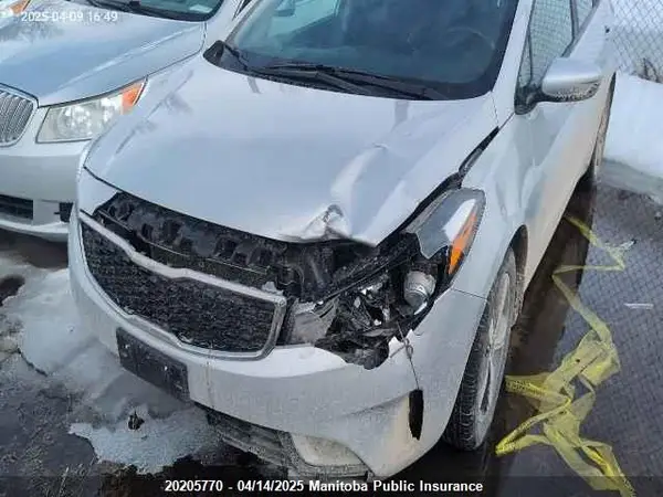 3KPFL4A78JE251751 2018 KIA FORTE - Image 1