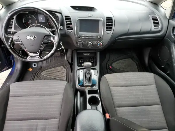 3KPFL4A78JE260885 2018 KIA FORTE - Image 8
