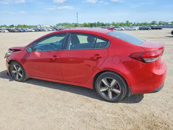 3KPFL4A78JE262118 2018 KIA FORTE - Image 2