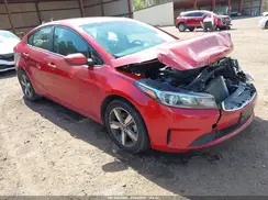 3KPFL4A78JE275404 2018 KIA FORTE