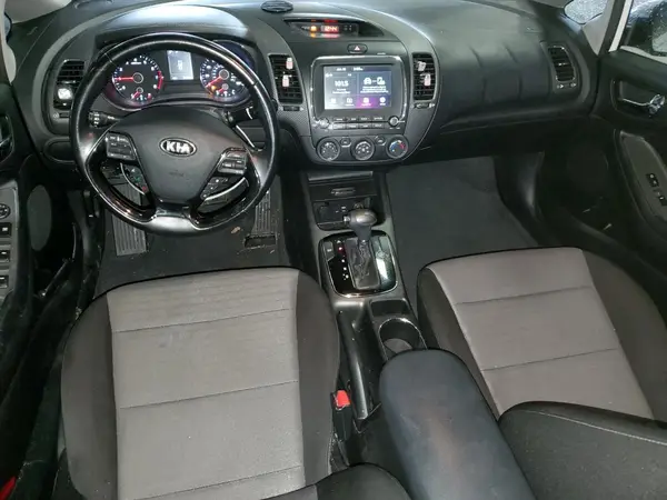 3KPFL4A78JE278299 2018 KIA FORTE - Image 8