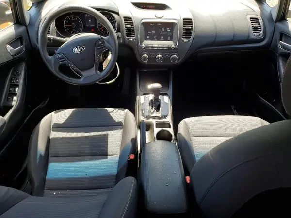 3KPFL4A78JE280666 2018 KIA FORTE - Image 8