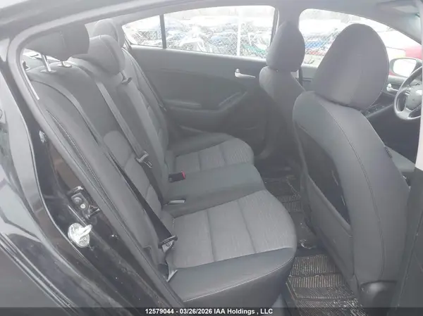 3KPFL4A78JE280814 2018 KIA FORTE - Image 8