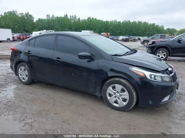 3KPFL4A79HE007505 2017 KIA FORTE - Image 1
