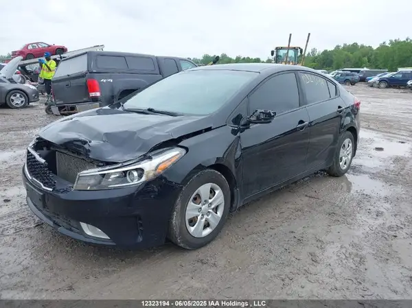 3KPFL4A79HE007505 2017 KIA FORTE - Image 2