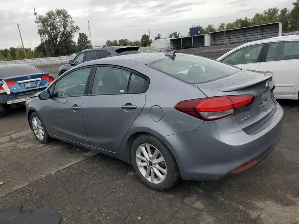 3KPFL4A79HE013482 2017 KIA FORTE - Image 2