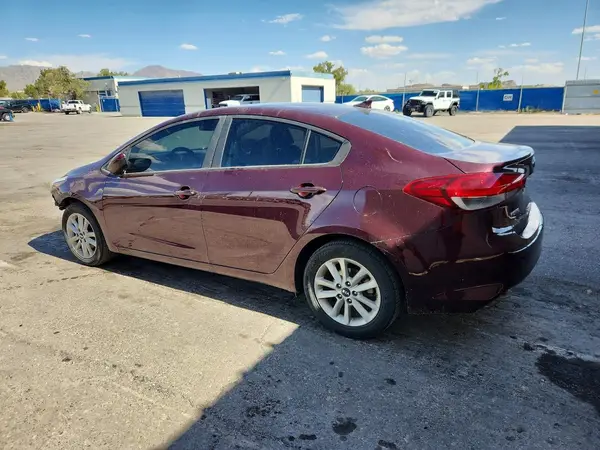 3KPFL4A79HE014809 2017 KIA FORTE - Image 2