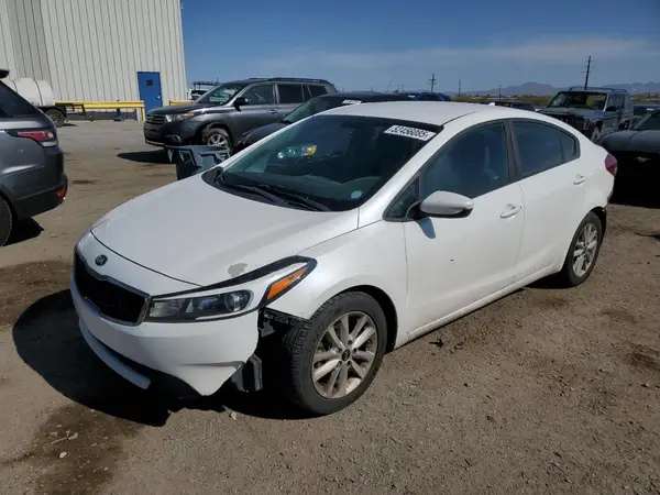 3KPFL4A79HE015491 2017 KIA FORTE - Image 1