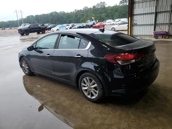 3KPFL4A79HE019542 2017 KIA FORTE - Image 2