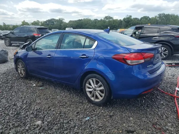 3KPFL4A79HE023896 2017 KIA FORTE - Image 2