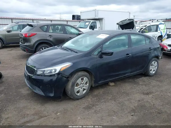3KPFL4A79HE040343 2017 KIA FORTE - Image 2