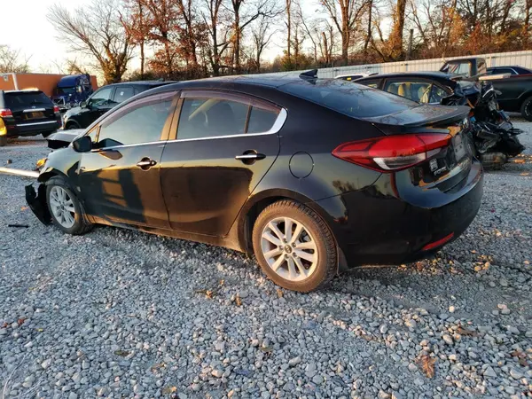 3KPFL4A79HE052265 2017 KIA FORTE - Image 2