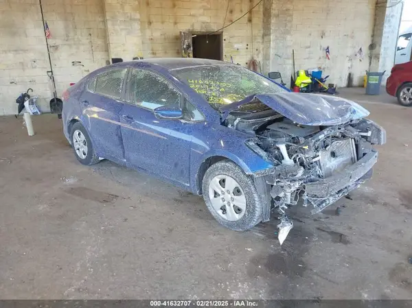 3KPFL4A79HE052430 2017 KIA FORTE - Image 1