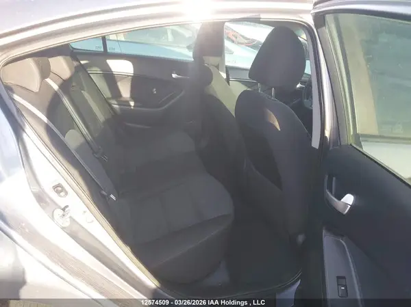 3KPFL4A79HE058390 2017 KIA FORTE - Image 8