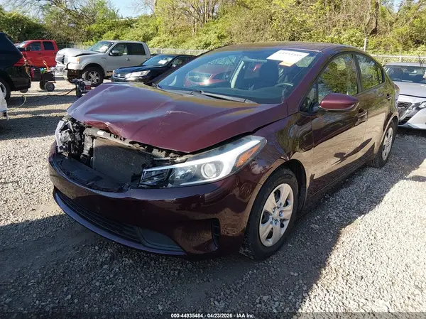 3KPFL4A79HE058485 2017 KIA FORTE - Image 2