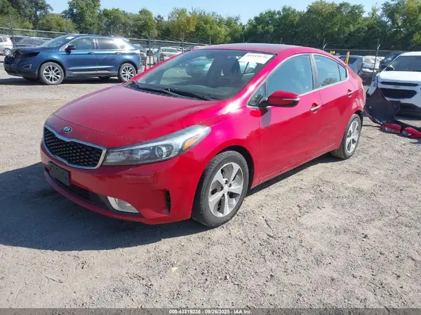 3KPFL4A79HE070202 2017 KIA FORTE - Image 2