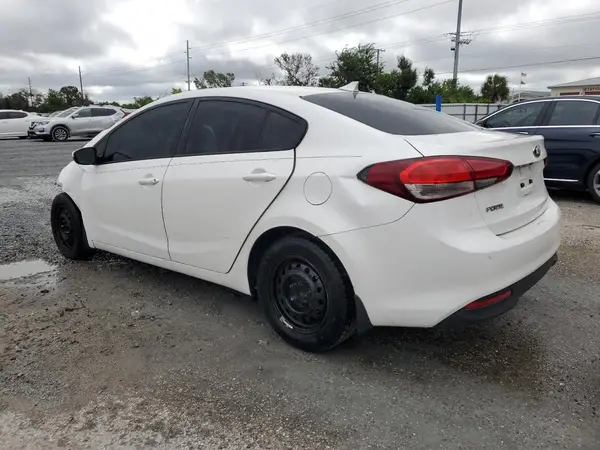 3KPFL4A79HE073780 2017 KIA FORTE - Image 2