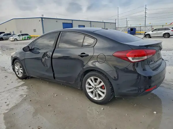 3KPFL4A79HE073889 2017 KIA FORTE - Image 2