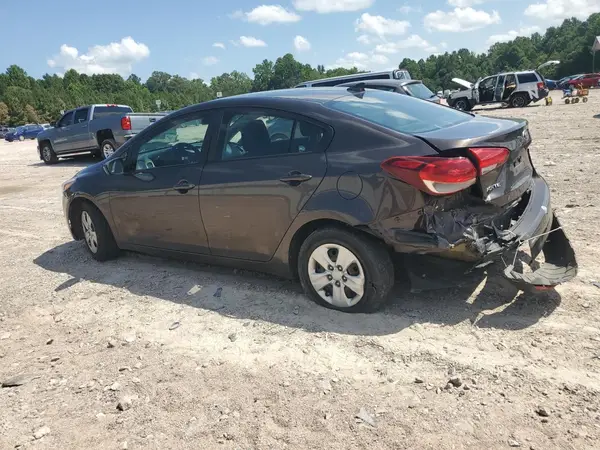 3KPFL4A79HE080938 2017 KIA FORTE - Image 2