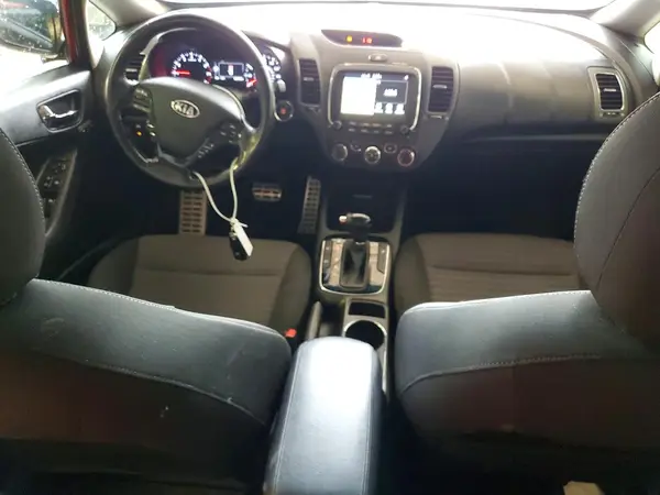 3KPFL4A79HE087338 2017 KIA FORTE - Image 8