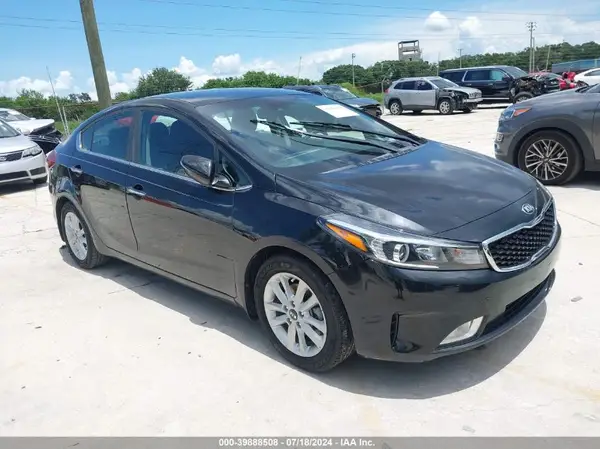 3KPFL4A79HE095858 2017 KIA FORTE - Image 1