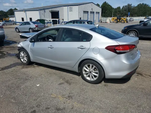 3KPFL4A79HE100024 2017 KIA FORTE - Image 2