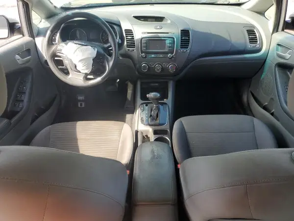 3KPFL4A79HE100024 2017 KIA FORTE - Image 8