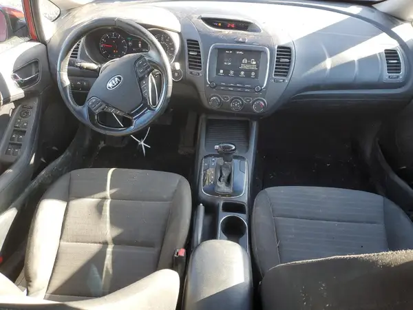 3KPFL4A79HE102937 2017 KIA FORTE - Image 8