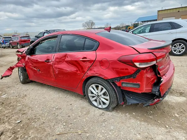 3KPFL4A79HE107278 2017 KIA FORTE - Image 2