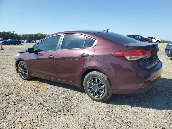 3KPFL4A79HE110505 2017 KIA FORTE - Image 2