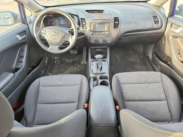 3KPFL4A79HE113159 2017 KIA FORTE - Image 8