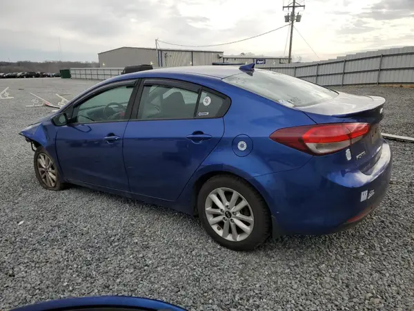 3KPFL4A79HE117082 2017 KIA FORTE - Image 2