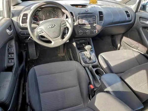 3KPFL4A79HE124257 2017 KIA FORTE - Image 8
