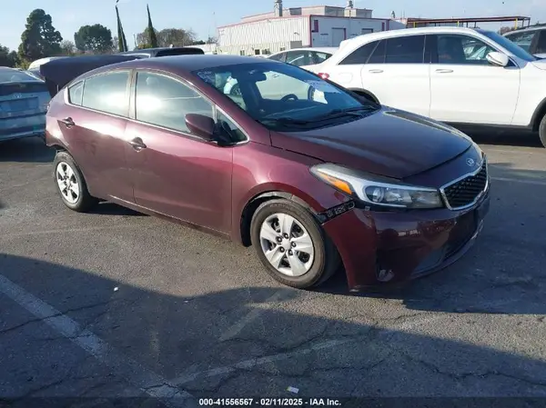 3KPFL4A79HE129300 2017 KIA FORTE - Image 1