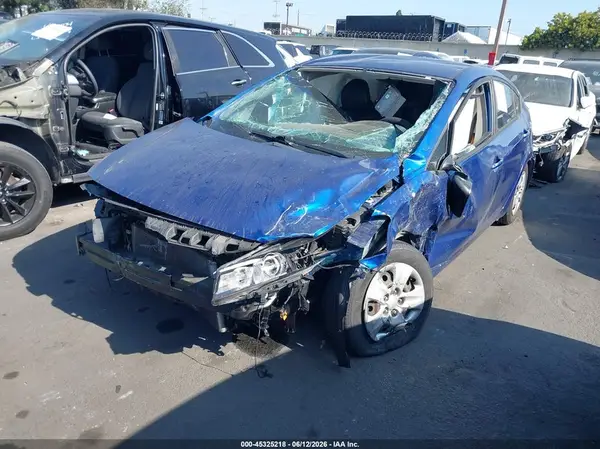 3KPFL4A79HE129488 2017 KIA FORTE - Image 2