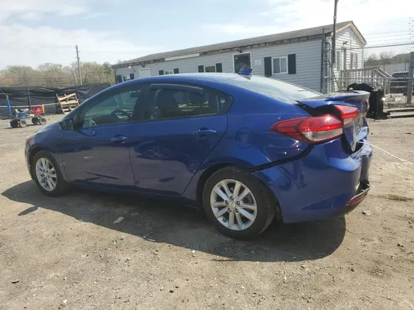 3KPFL4A79HE133105 2017 KIA FORTE - Image 2