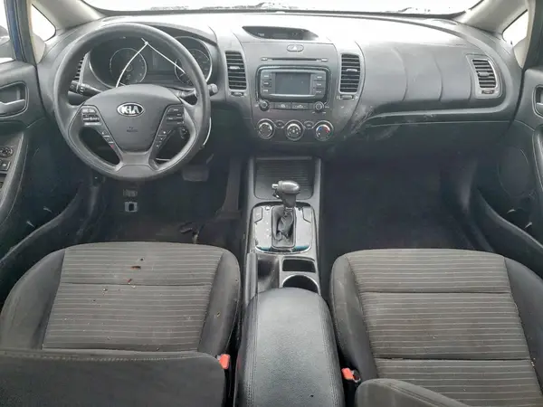 3KPFL4A79HE135615 2017 KIA FORTE - Image 8