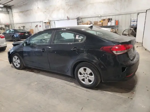 3KPFL4A79HE136988 2017 KIA FORTE - Image 2