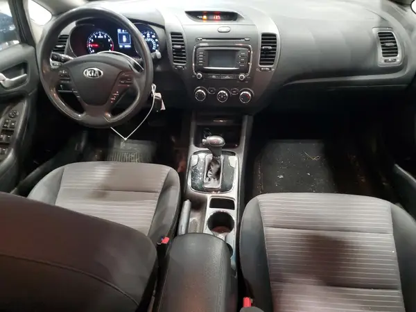 3KPFL4A79HE136988 2017 KIA FORTE - Image 8