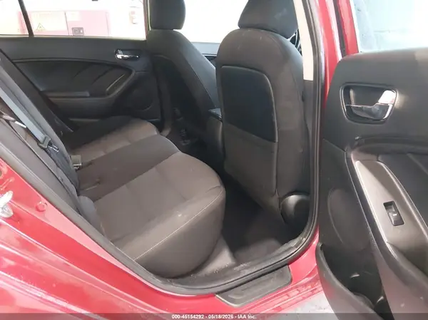 3KPFL4A79HE144976 2017 KIA FORTE - Image 8
