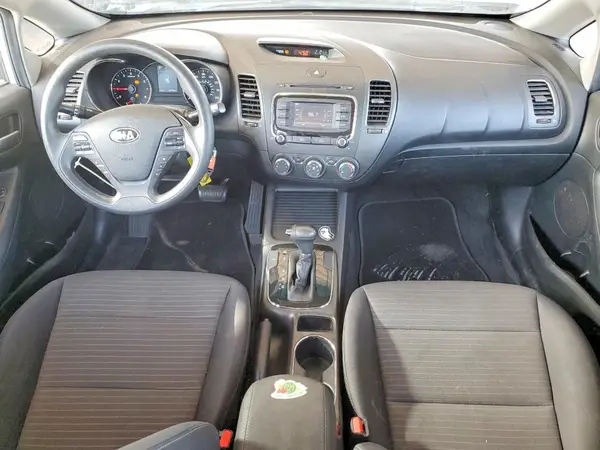 3KPFL4A79HE145075 2017 KIA FORTE - Image 8