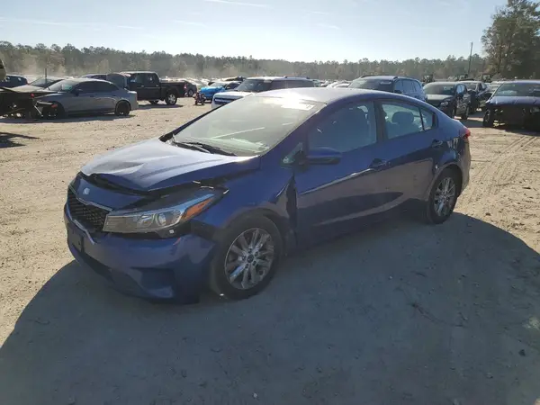 3KPFL4A79HE147487 2017 KIA FORTE - Image 1