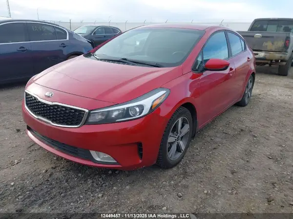 3KPFL4A79JE163033 2018 KIA FORTE - Image 2