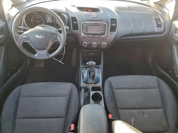 3KPFL4A79JE169611 2018 KIA FORTE - Image 8