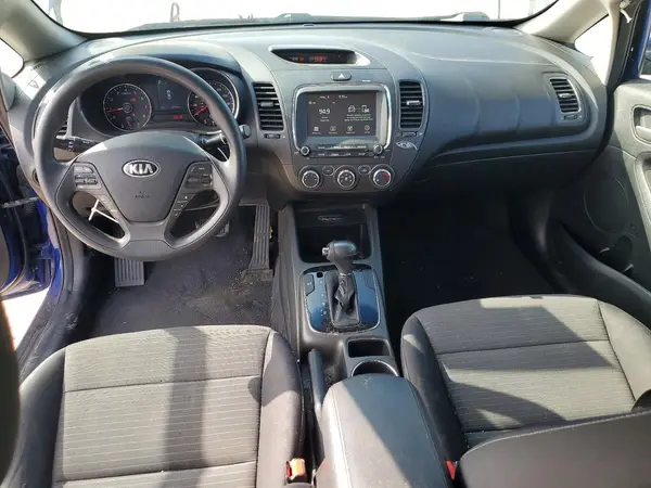 3KPFL4A79JE170418 2018 KIA FORTE - Image 8