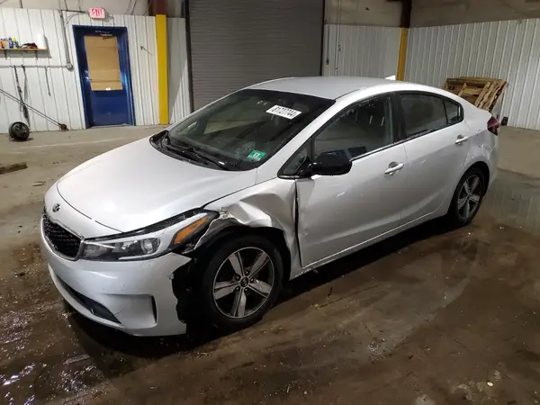 3KPFL4A79JE179846 2018 KIA FORTE - Image 1