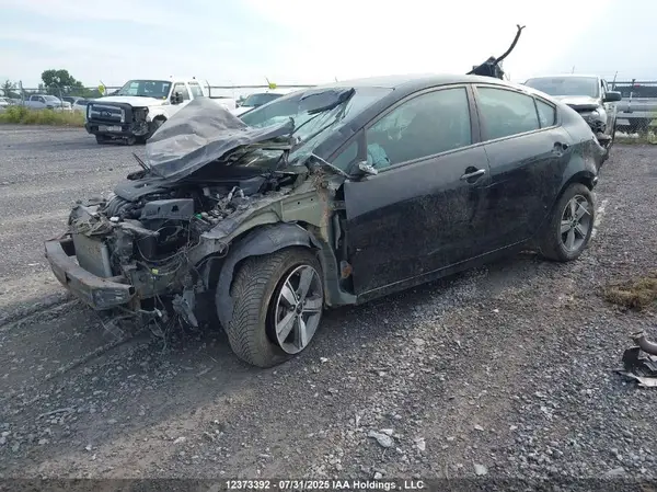 3KPFL4A79JE181404 2018 KIA FORTE - Image 2