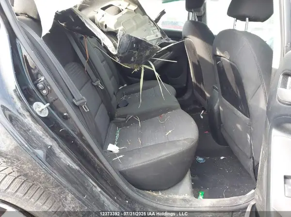 3KPFL4A79JE181404 2018 KIA FORTE - Image 8