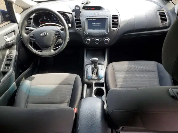 3KPFL4A79JE190443 2018 KIA FORTE - Image 8